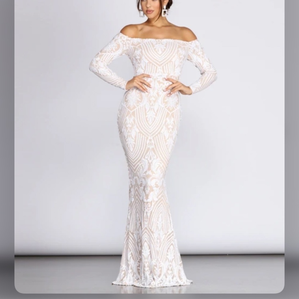 Windsor SIERRA SEQUIN OFF THE SHOULDER DRESS